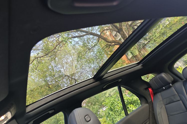 Mercedes-Benz GLE AMG 2024 #30 Mercedes-Benz GLE AMG 2024 изображение автомобиля #30