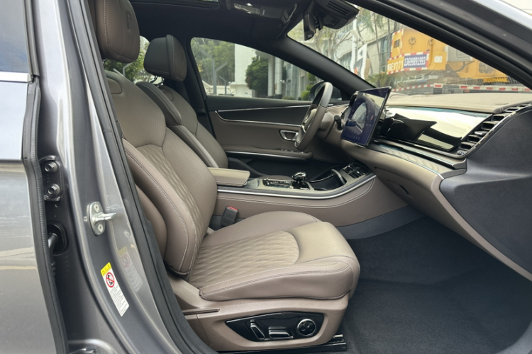 BYD Han 2021 car image #30
