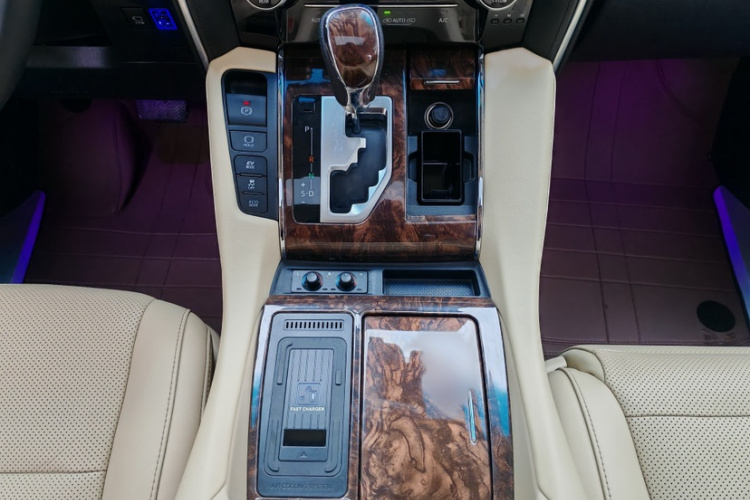 丰田 埃尔法 2021 汽车图片 #30