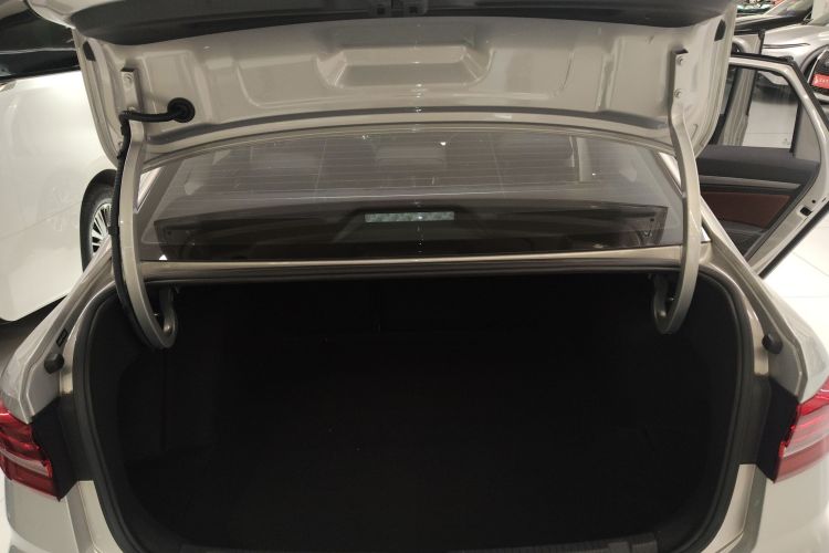 Volkswagen Lavida 2019 car image #30