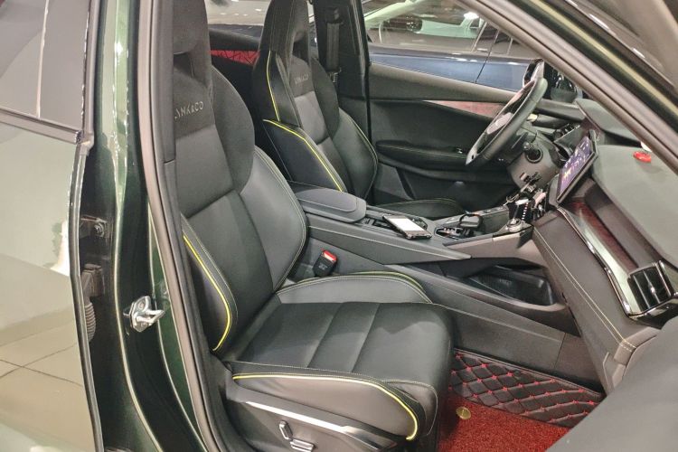 Lynk & Co 06 2023 car image #30
