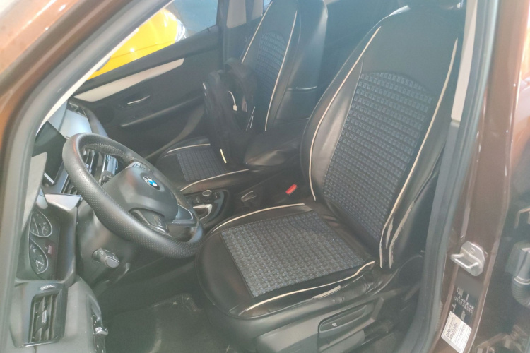 BMW 2 Series Tourer 2016 imagem de carro #30