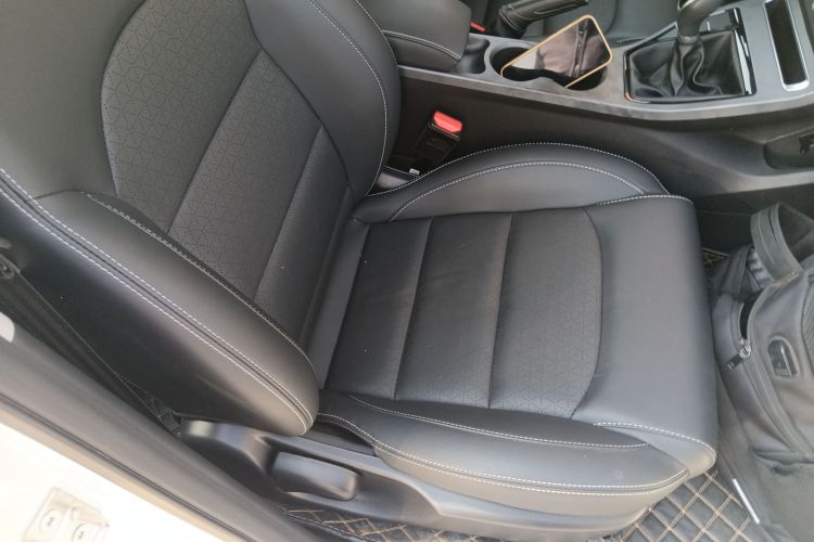GEELY Emgrand 2021 car image #30
