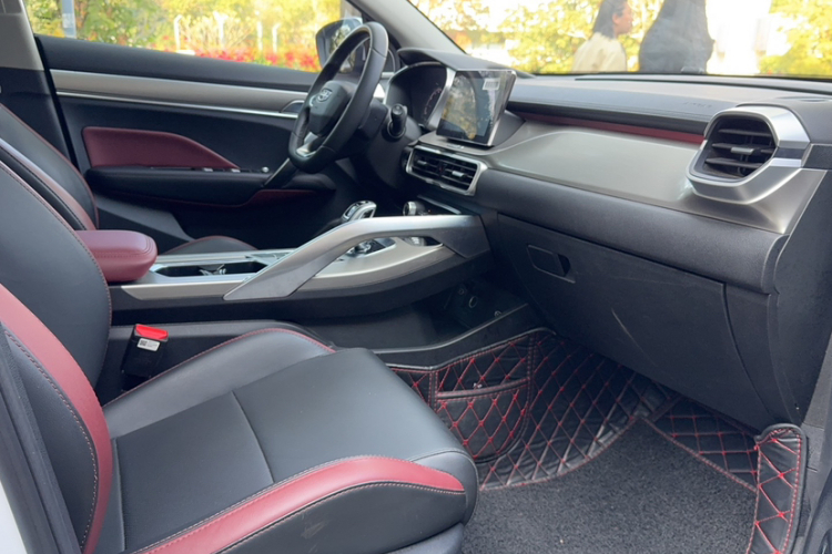GEELY Coolray 2020 car image #30