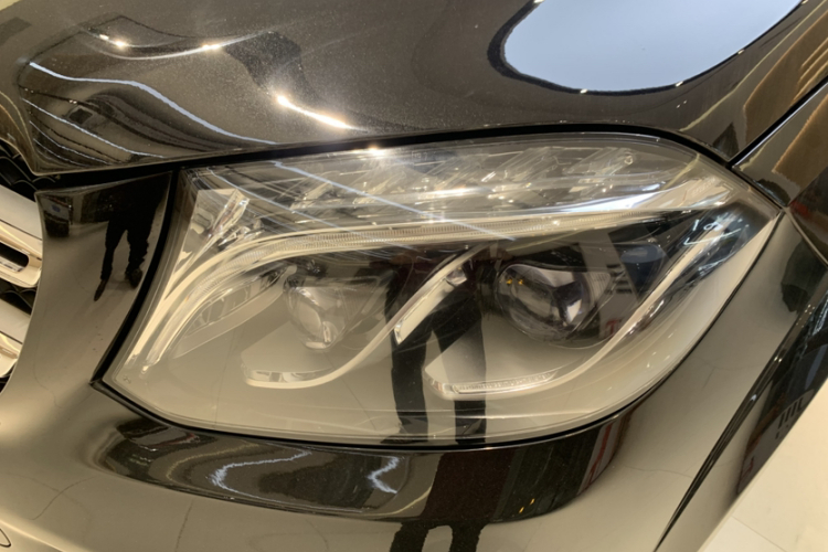 Mercedes-Benz GLS Class 2018 car image #30