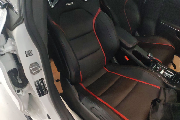 Mercedes-Benz CLA AMG 2019 car image #30