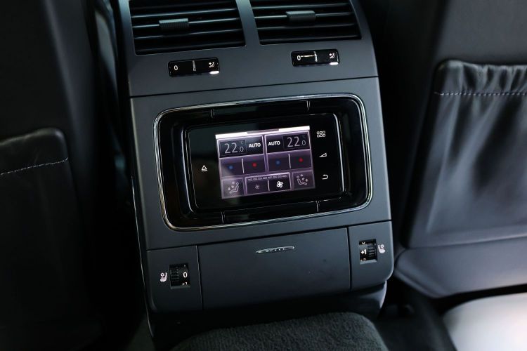 Volkswagen Pheaton 2017 immagine di auto #30