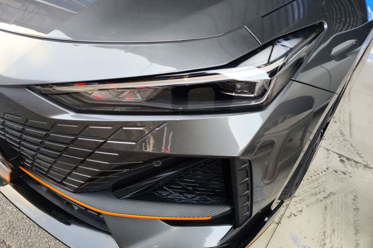 Changan UNI-V 2024 car image #30