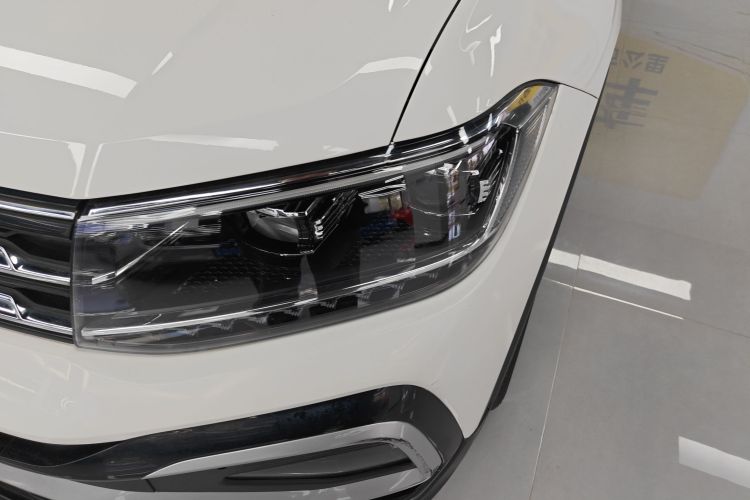 Volkswagen T-Cross 2022 car image #30
