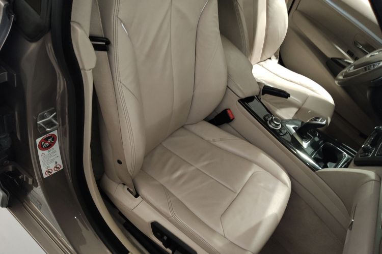 BMW 3 Series GT 2015 immagine di auto #30