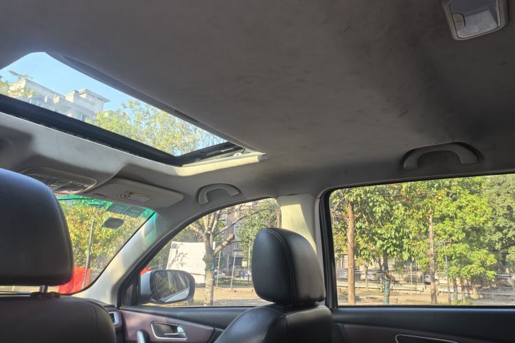 SWM斯威汽车 SWM斯威X7 2017 汽车图片 #30