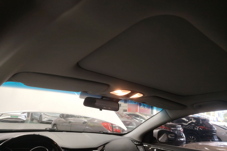 Hyundai Sonata 2015 car image #30