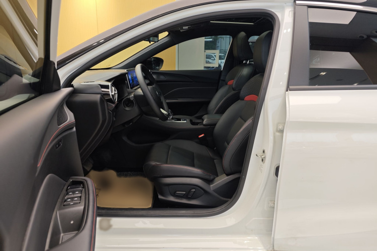 5 2024 car image #30