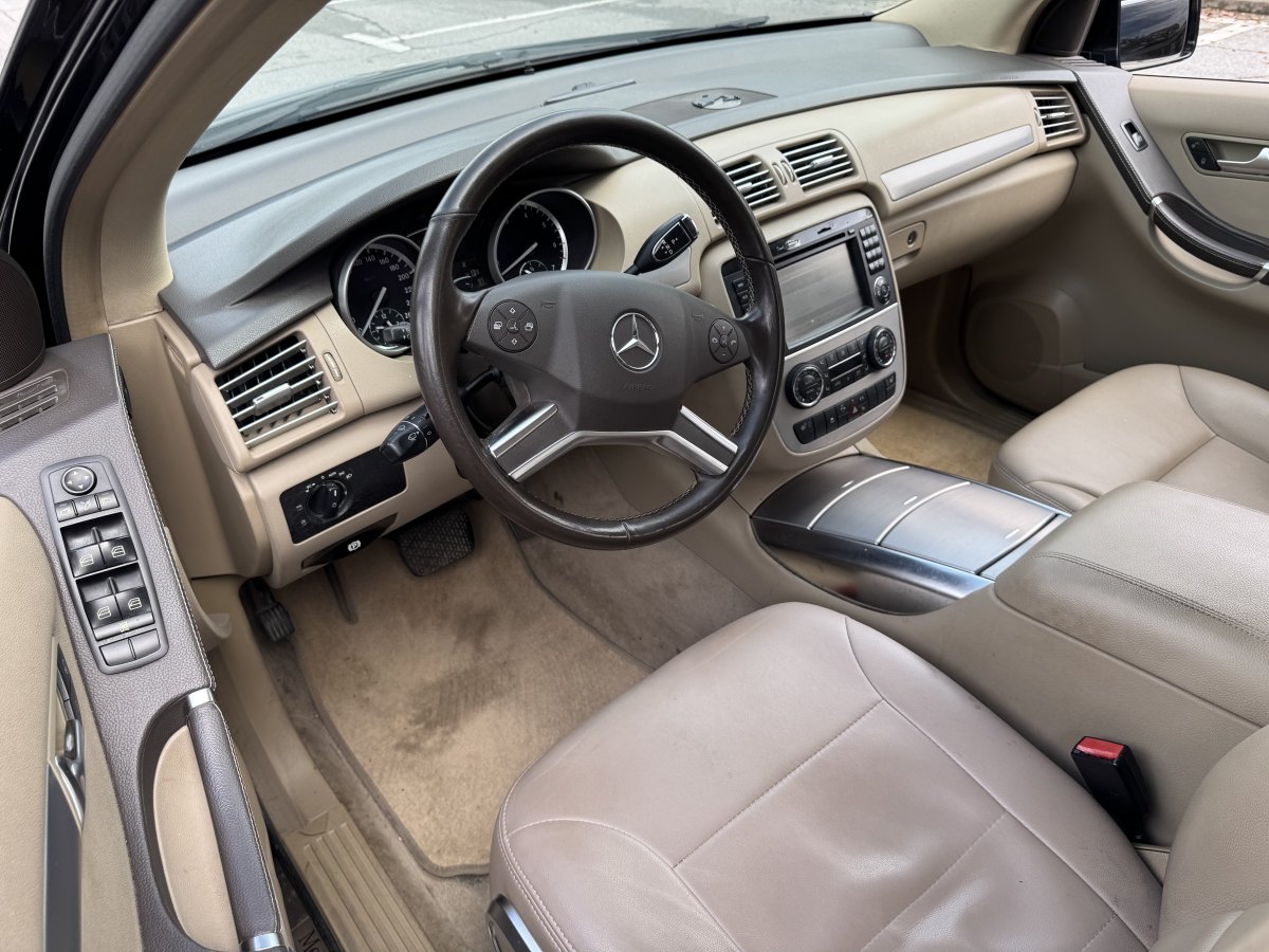 Mercedes-Benz R Class 2013 car image #30