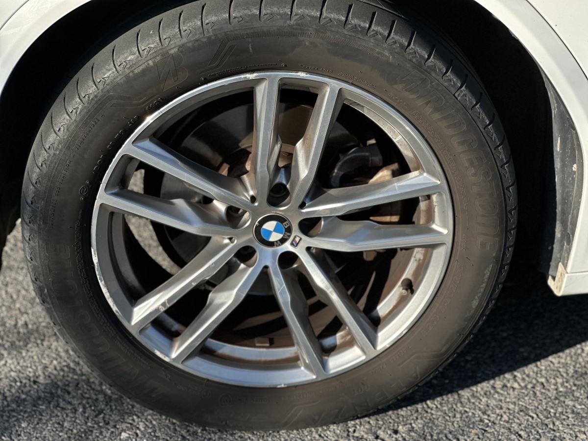 BMW X4 M 2018 immagine di auto #30