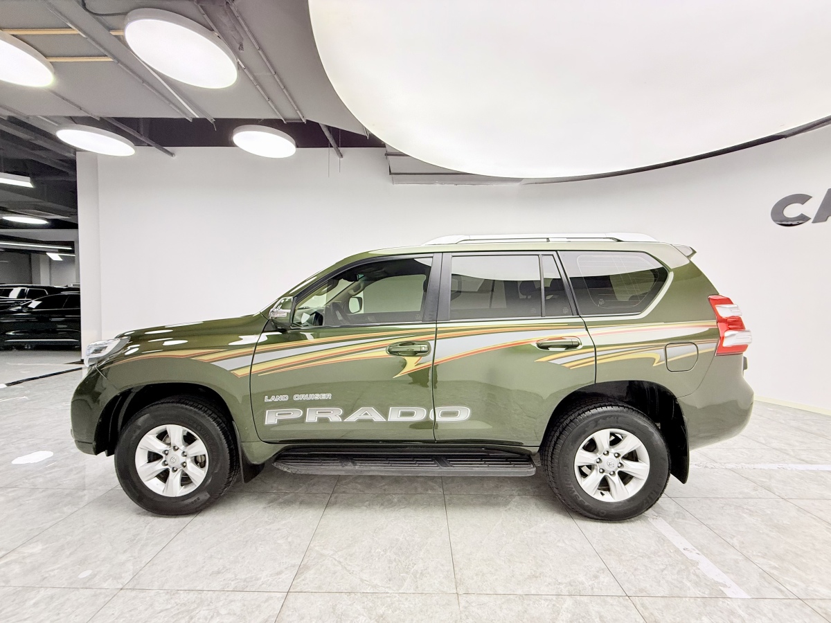 Toyota 2013 car image #30