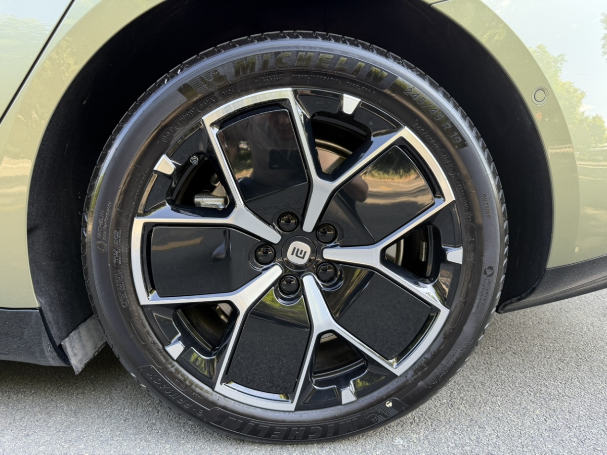 MI SU7 2024 #30 MI SU7 2024 immagine di auto #30