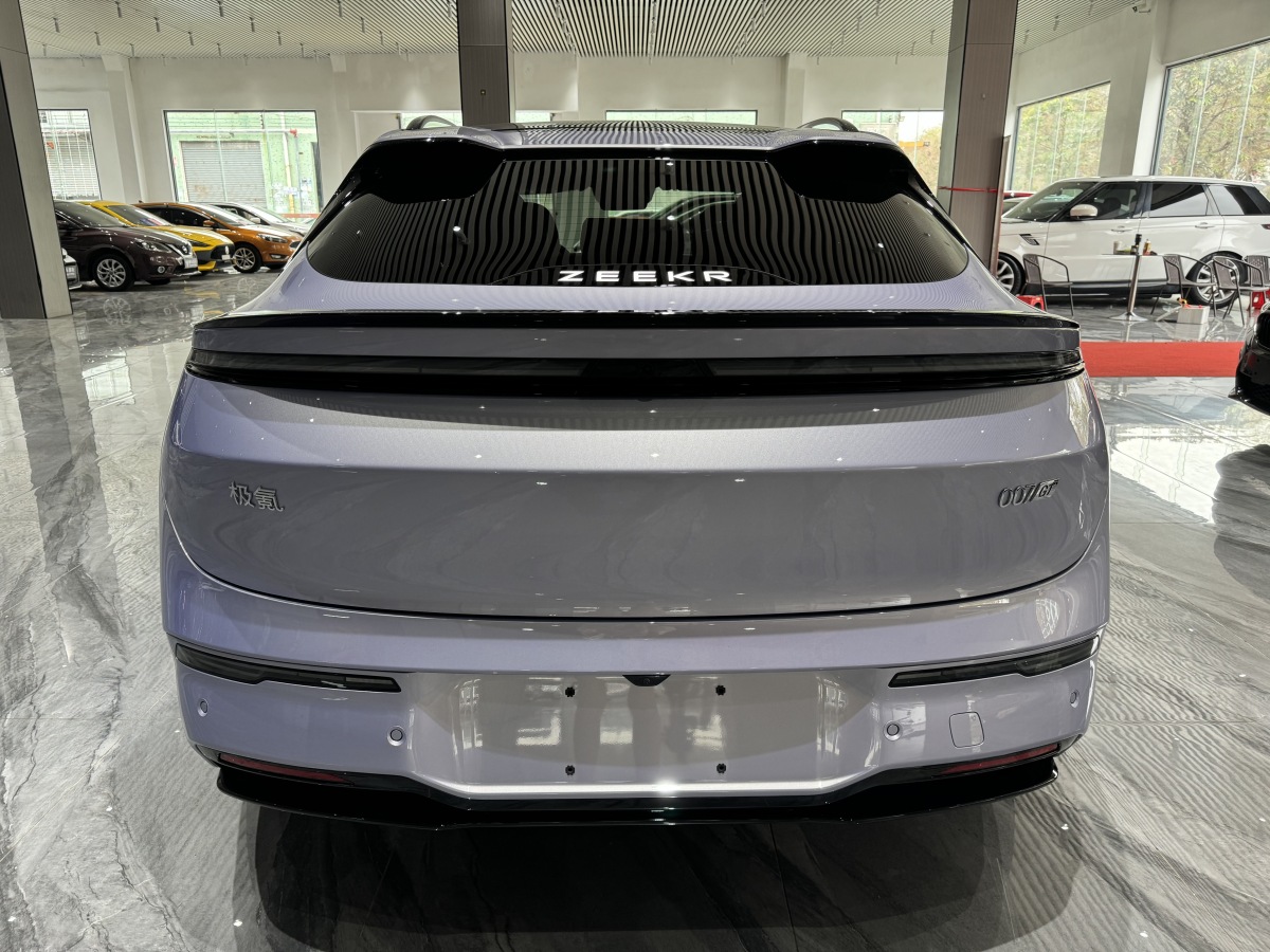 极氪 极氪007GT 2026 汽车图片 #30