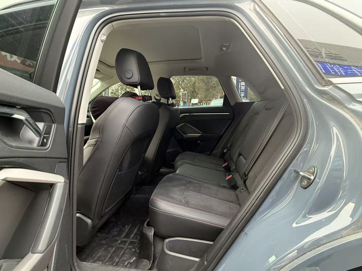 Audi Q3 2022 car image #30