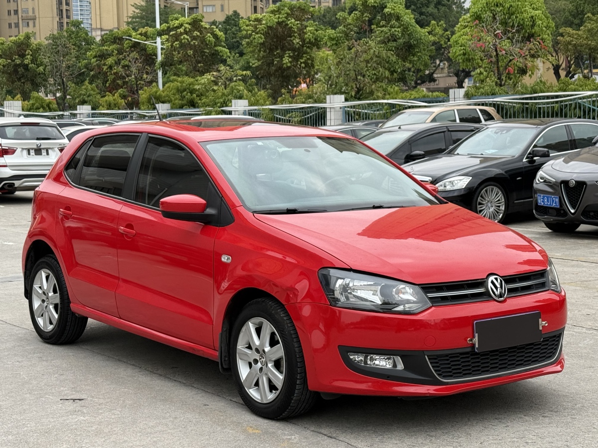 Volkswagen Polo 2011 #30 Volkswagen Polo 2011 car image #30