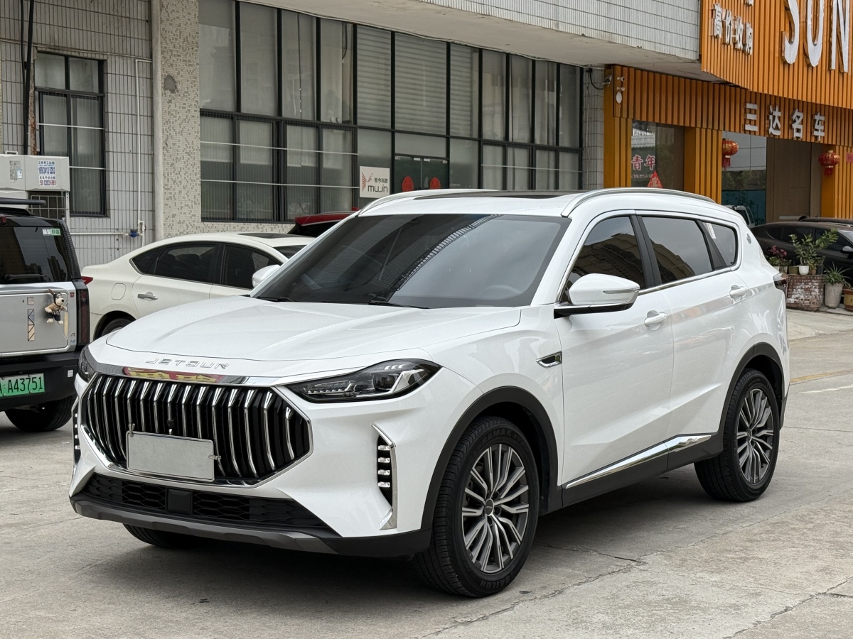 Jetour X70 PLUS 2023 car image #30