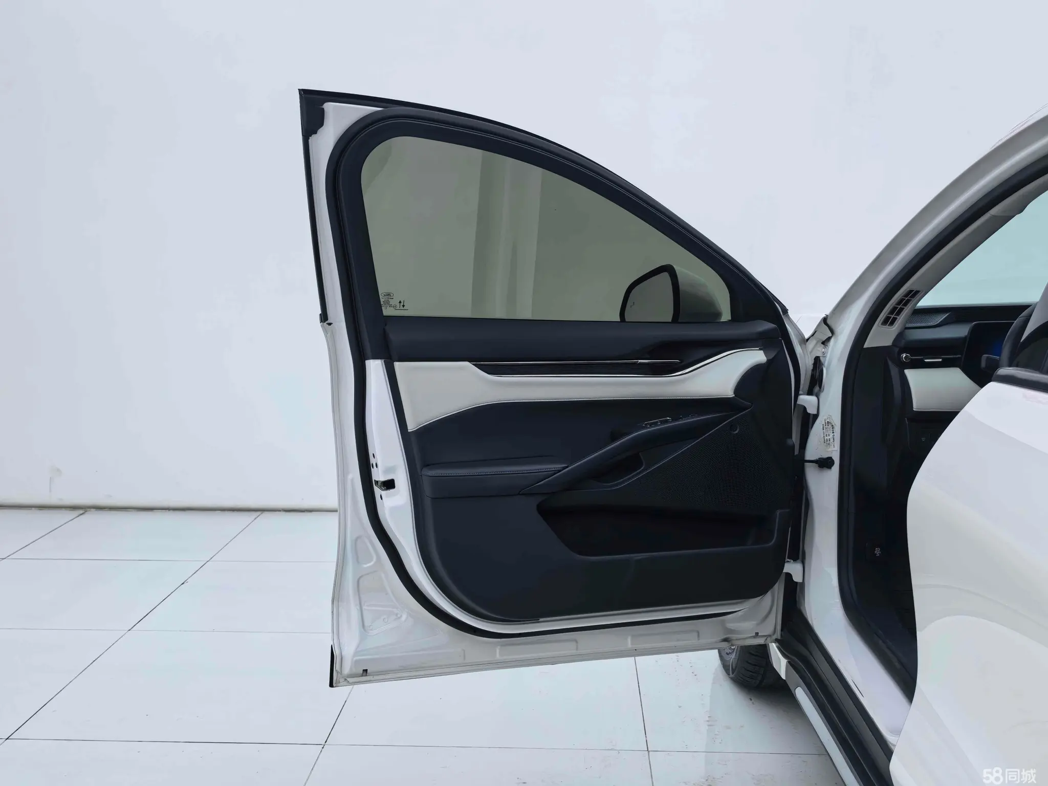 Ford Evos 2022 car image #30