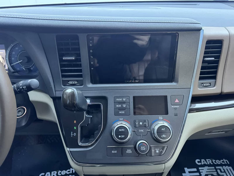 Toyota SIENNA 2019 صورة سيارة #30