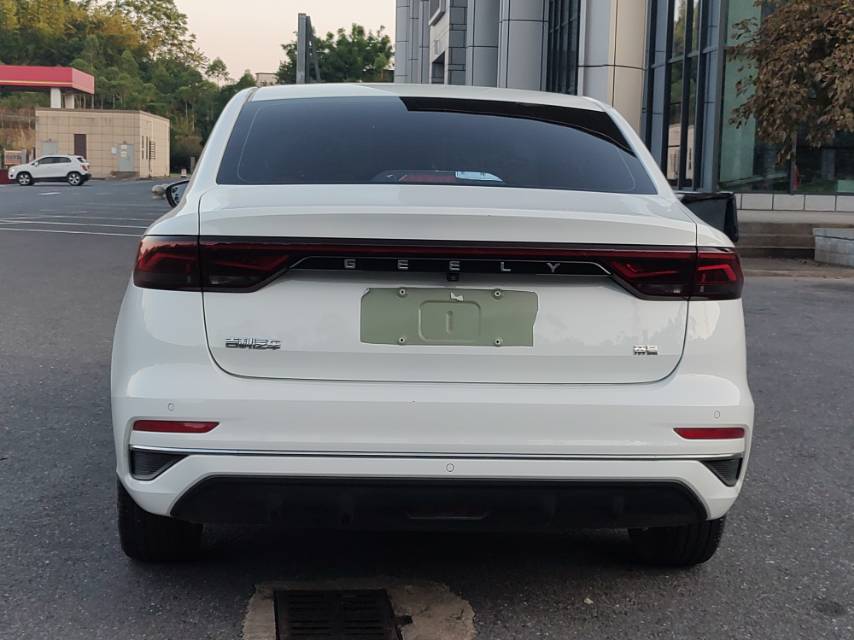 GEELY Emgrand 2022 #5 GEELY Emgrand 2022 imagen de coche #5