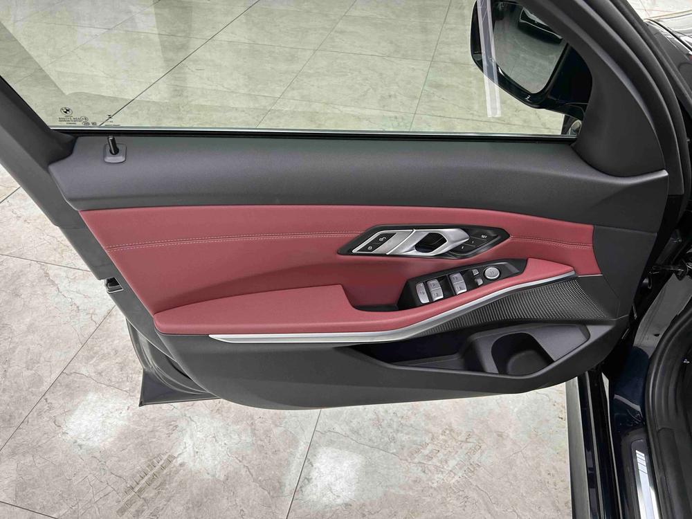 BMW 3 Series 2023 #11 BMW 3 Series 2023 car image #11