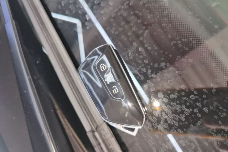 Volkswagen Golf 2022 car image #14