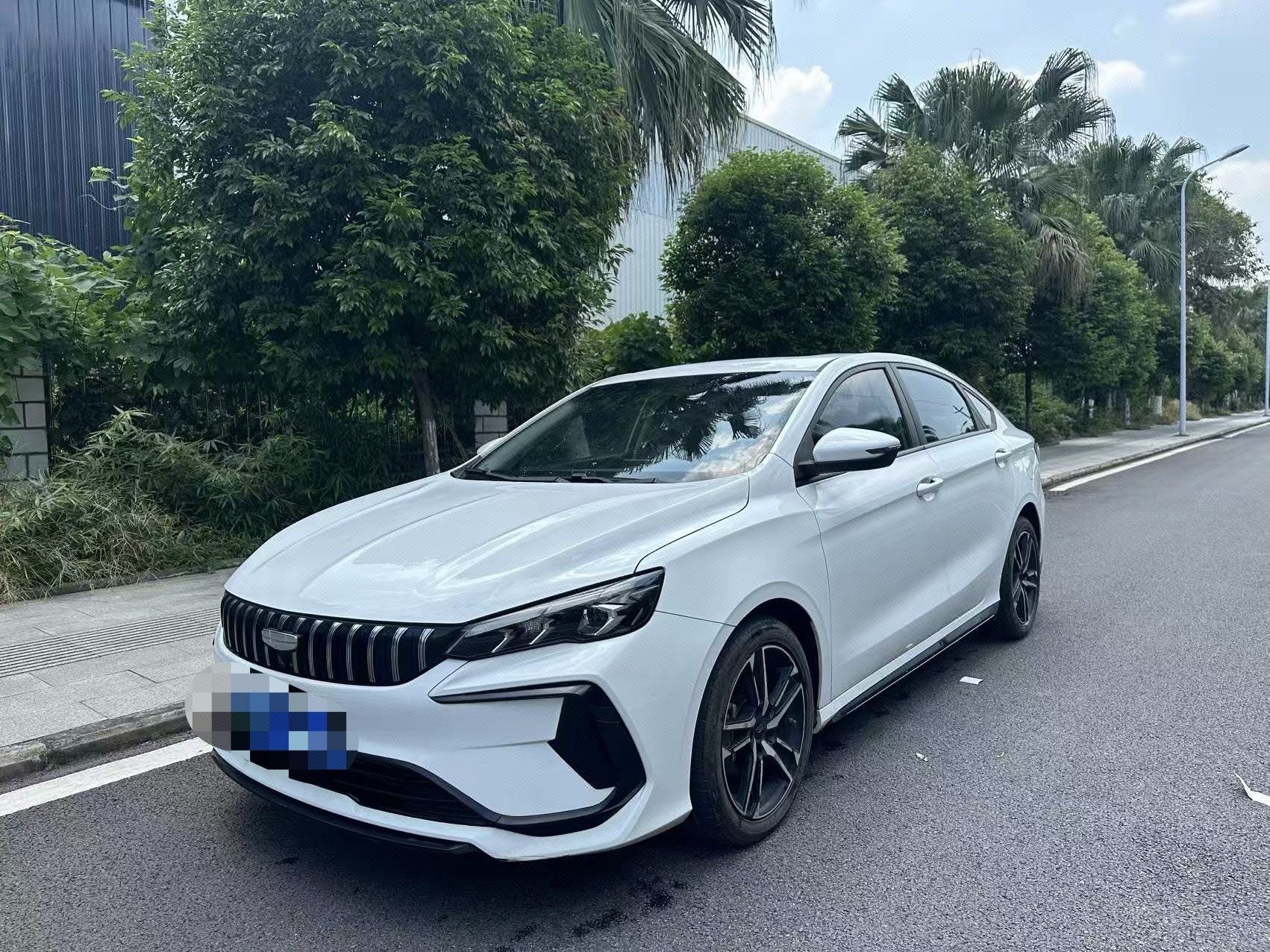 GEELY Binray 2024 immagine di auto 