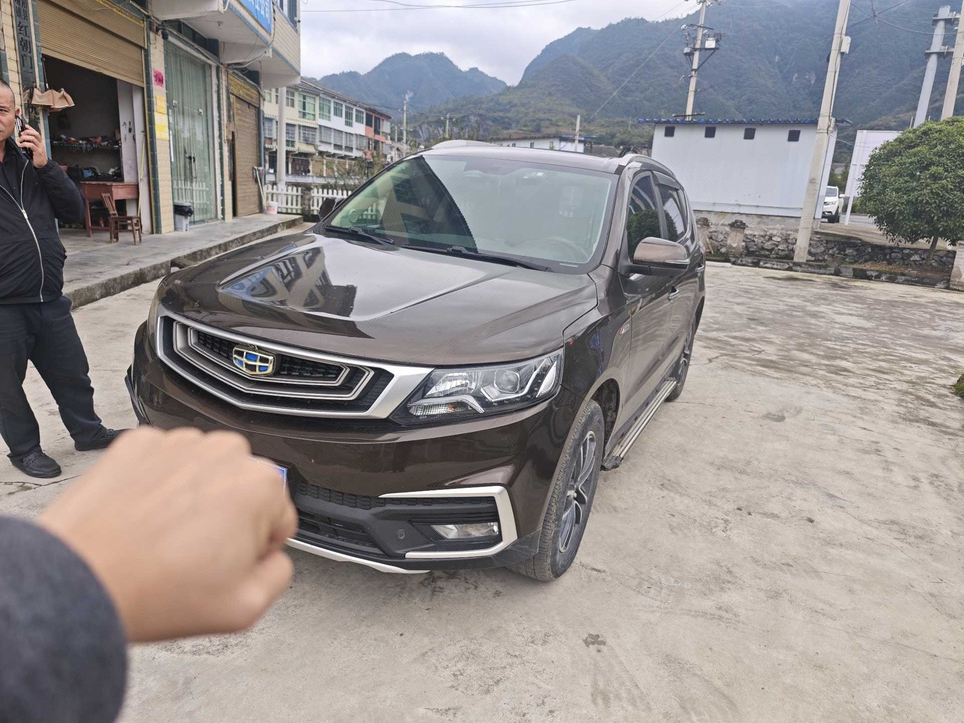 GEELY Vision X6 2019 GEELY Vision X6 2019 immagine di auto