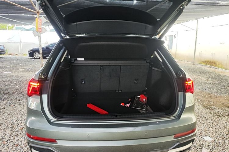 Audi Q3 2021 #21 Audi Q3 2021 صورة سيارة #21