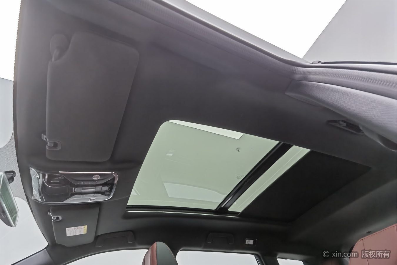Jetour X70 PLUS 2022 car image #15