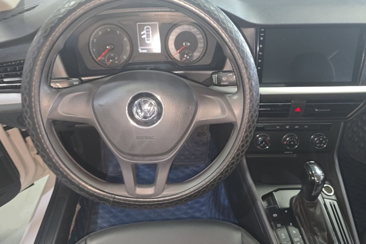 Volkswagen Lavida 2020 car image #11