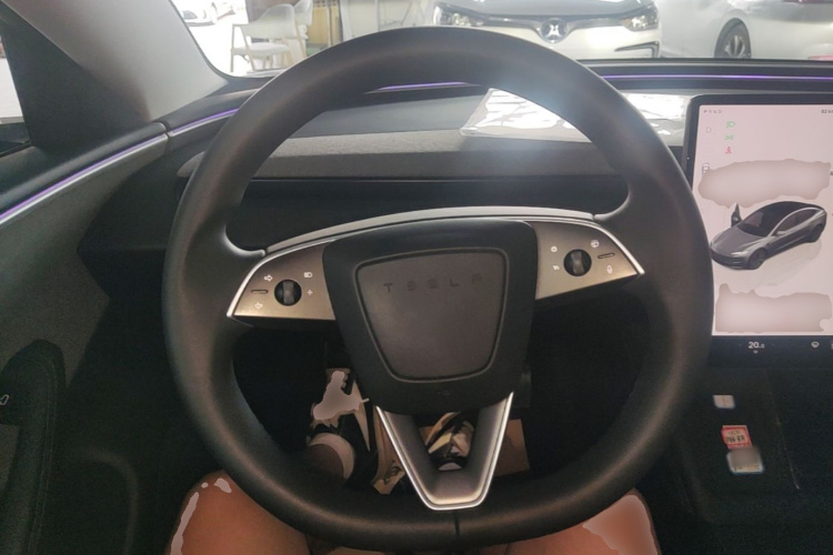 Tesla Model 3 2024 car image #13