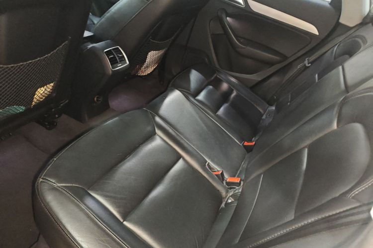 Audi Q3 2016 изображение автомобиля #17