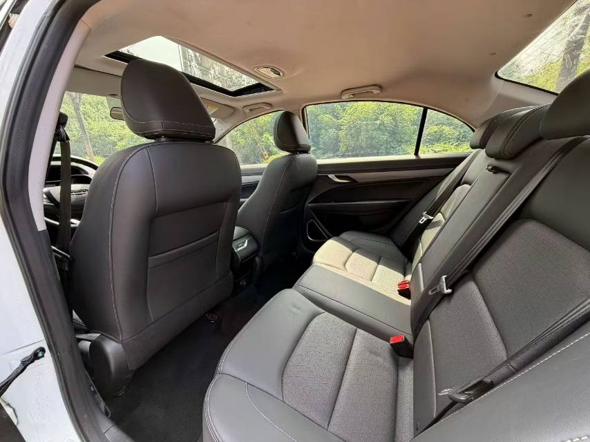 GEELY Emgrand 2021 #8 GEELY Emgrand 2021 car image #8