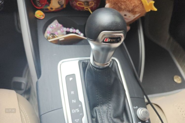 Audi A3 2018 immagine di auto #16