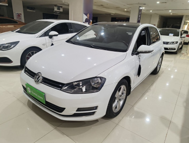 Volkswagen Golf 2016 Volkswagen Golf 2016 immagine di auto