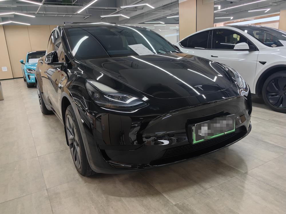 Tesla Model Y 2025 #3 Tesla Model Y 2025 изображение автомобиля #3