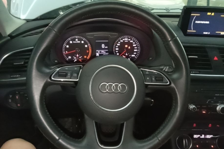 Audi Q3 2019 #11 Audi Q3 2019 car image #11
