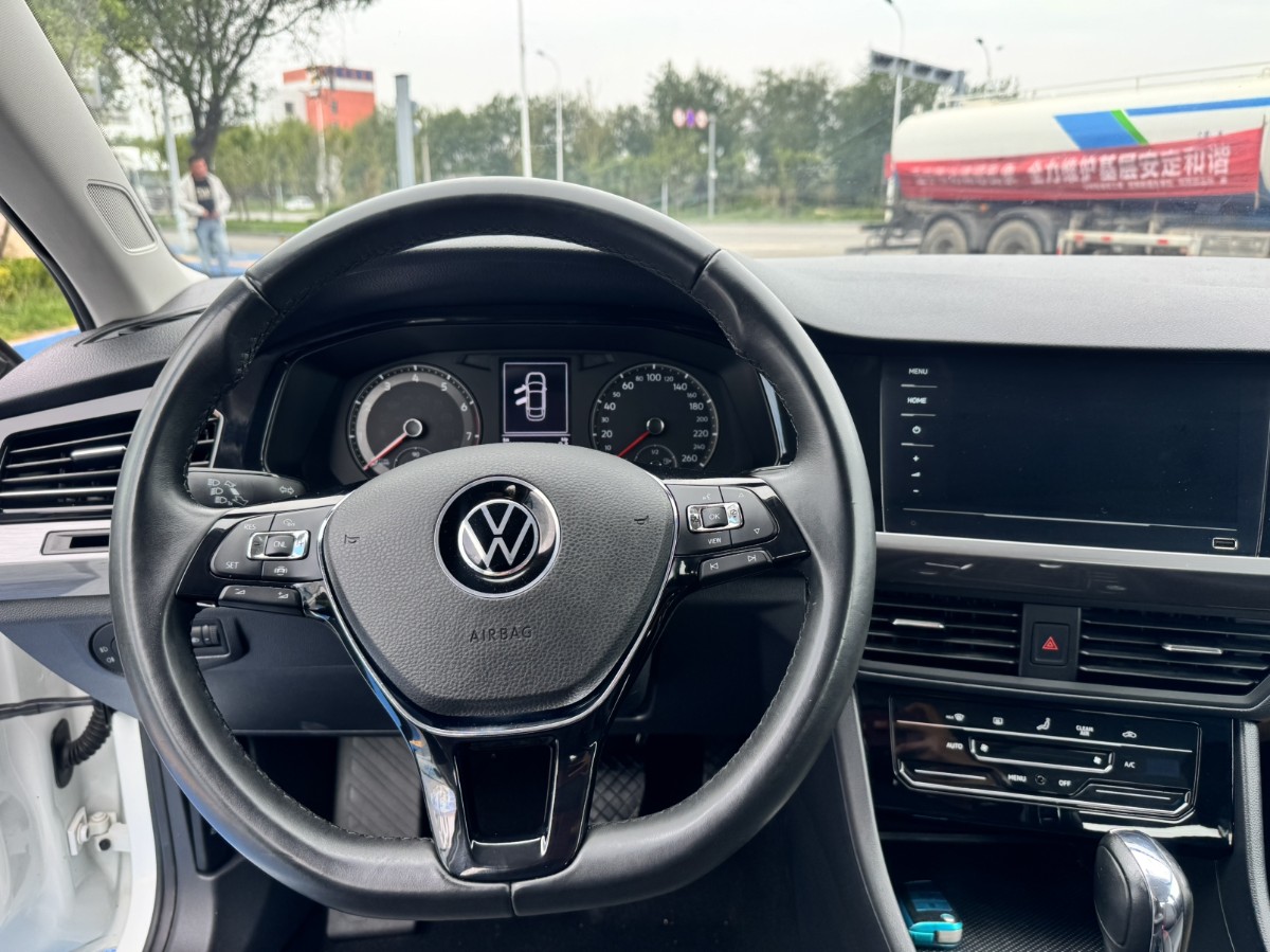Volkswagen Bora 2021 immagine di auto #15