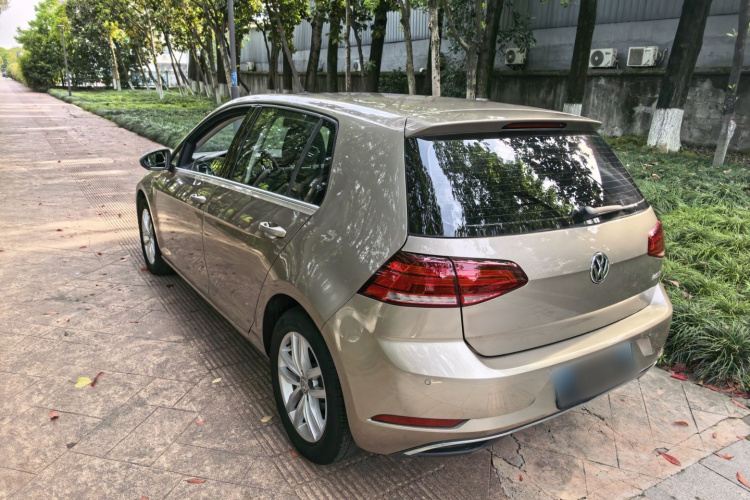 Volkswagen Golf 2018 #6 Volkswagen Golf 2018 car image #6