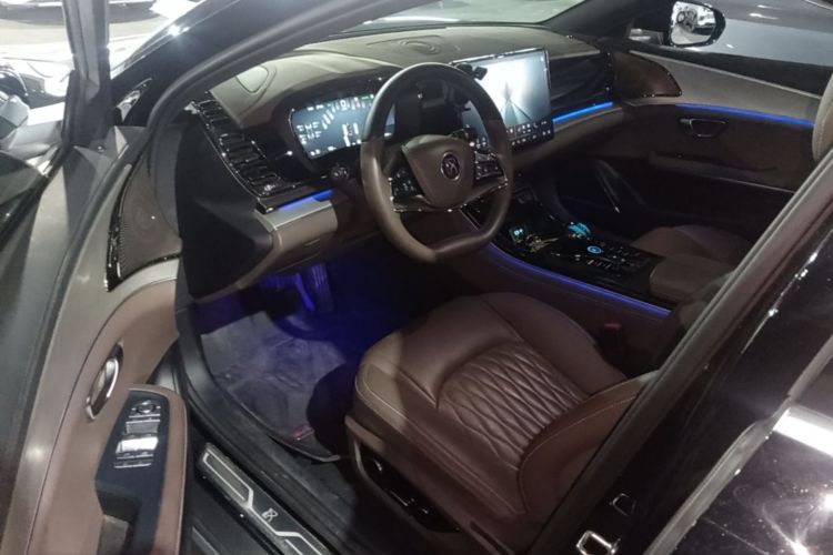 BYD Han 2025 immagine di auto #12