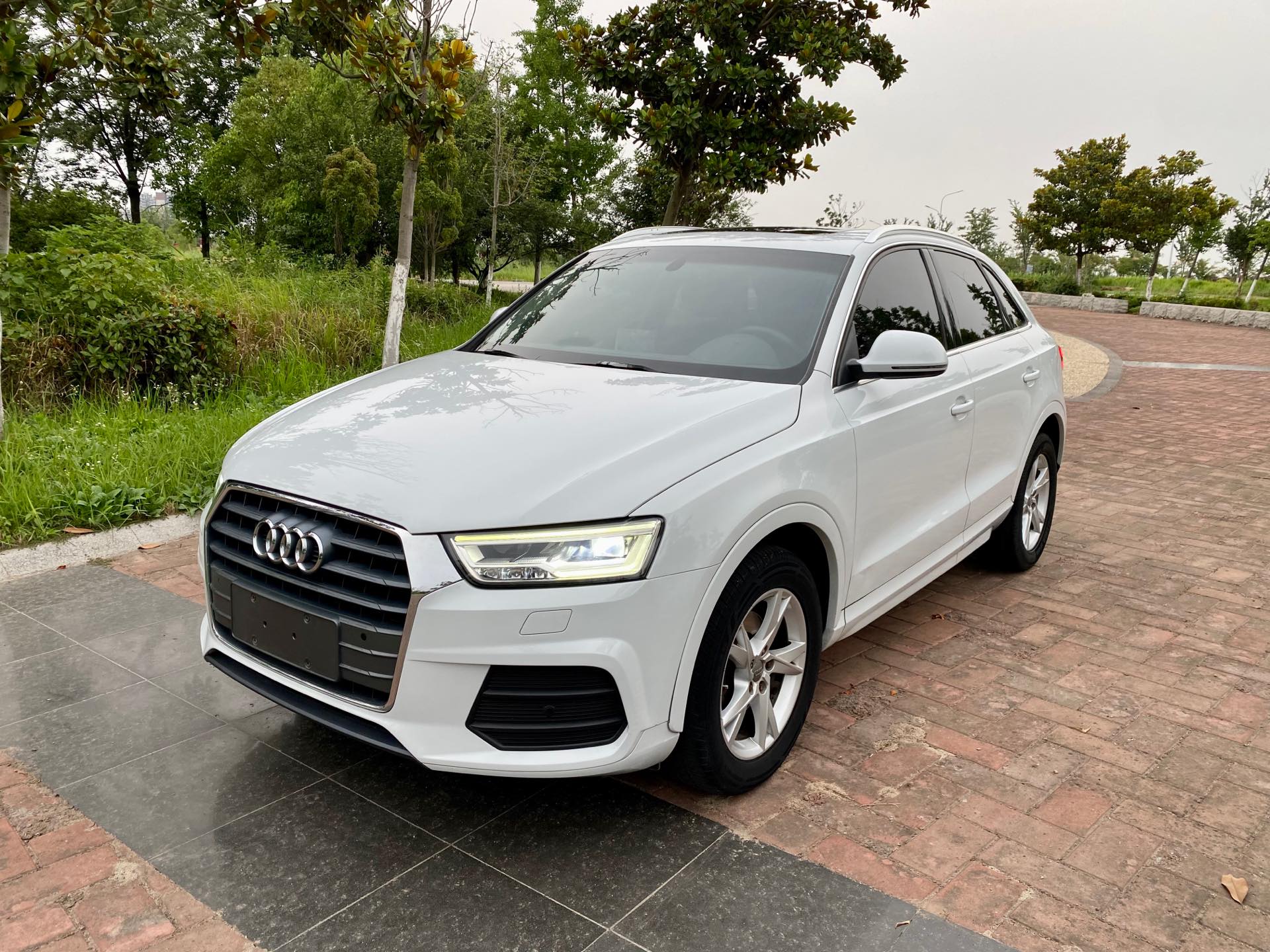 2017 car image 