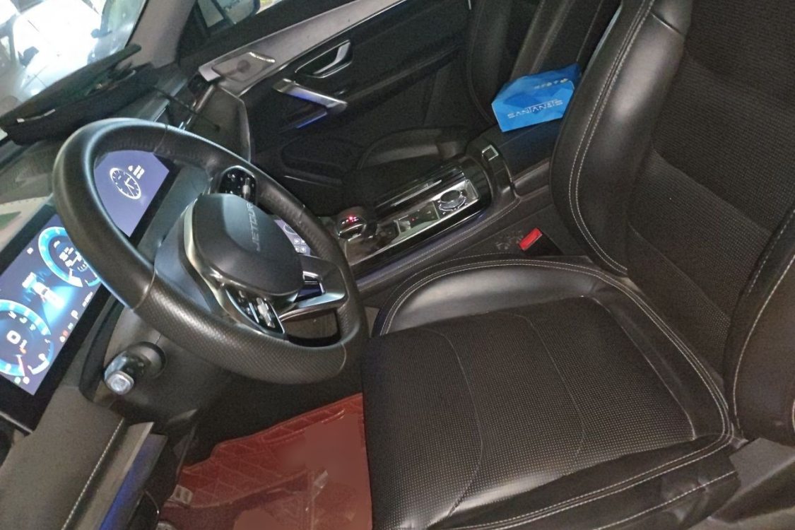 Jetour X70 PLUS 2020 #18 Jetour X70 PLUS 2020 car image #18