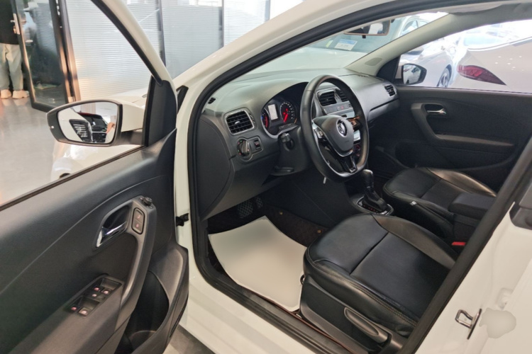 Volkswagen Polo 2018 #16 Volkswagen Polo 2018 car image #16