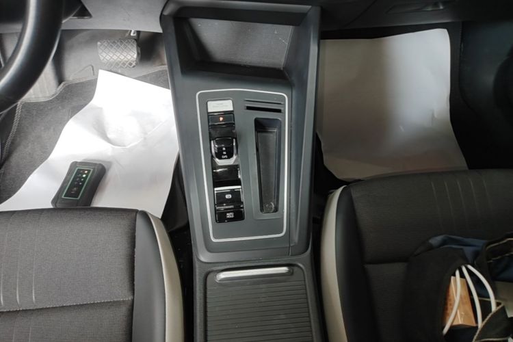 Volkswagen Golf 2021 car image #14