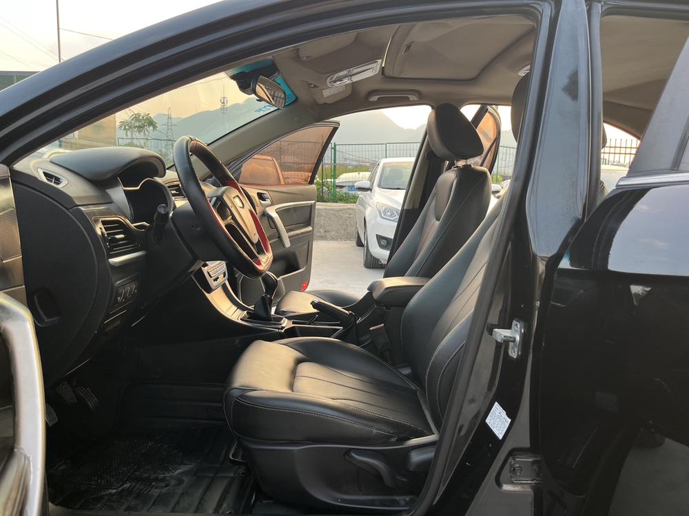 GEELY Emgrand 2017 #15 GEELY Emgrand 2017 car image #15